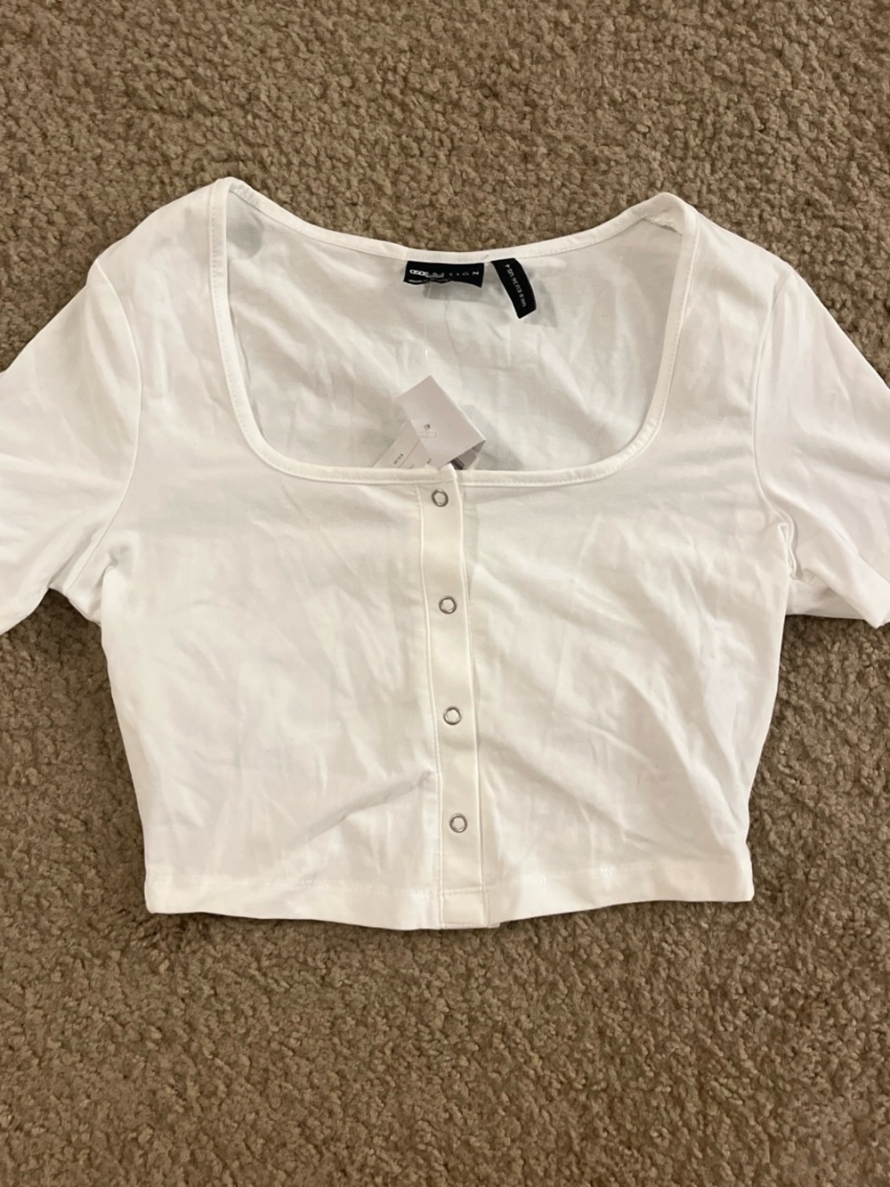 White Snap-Front Scoop Neck Crop Top -